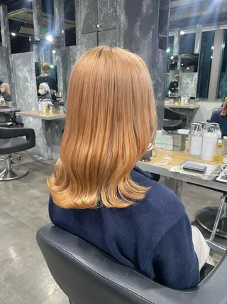 ミディアム カラー パーマ ヘアアレンジ メンズ キッズ ネイル マツエク・マツパ アイブロウ 透明感カラー・レイヤ ー🎀amika🎀のヘアスタイル