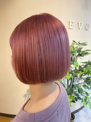 ショート カラー 女性目線でつくる ボブ縮毛矯正のヘアスタイル