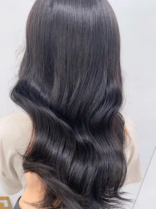 ミディアム 抜け感レイヤー︴ ニュアンスカラーのヘアスタイル