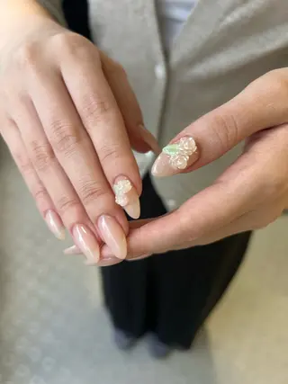 ネイル ayaka 🪷♩のネイルデザイン