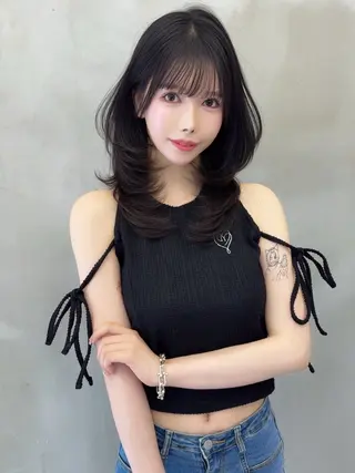 ロング MASHU🇰🇷/ レイヤー/艶カラーのヘアスタイル