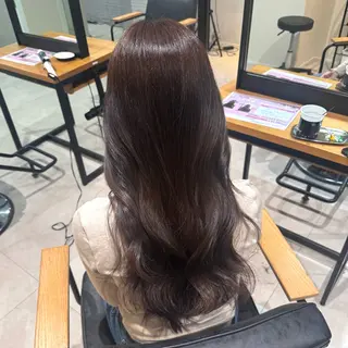 ロング 松葉 柚月のヘアスタイル