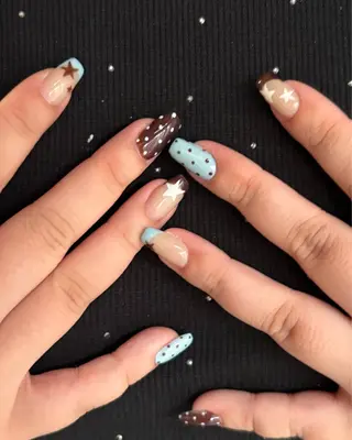 ネイル 🪐富島彩夏 /海外nail🪐のネイルデザイン