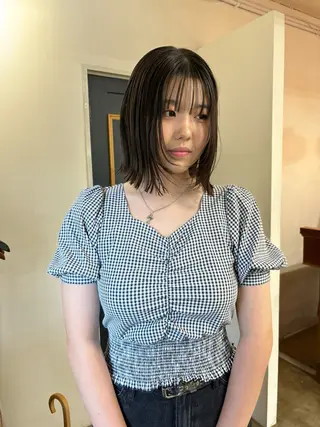 ミディアム カラー 縮毛矯正ボブ&顔まわ レイヤー♡TOMOEのヘアスタイル