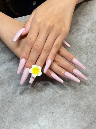 ネイル IROHA NAIL 真結子のネイルデザイン