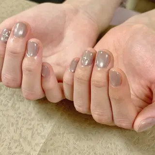 ネイル IYOUNAIL- Piggyのネイルデザイン