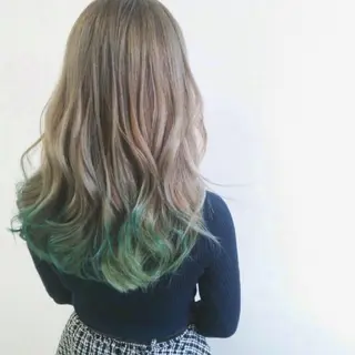 ロング カラー パーマ 大阪レミーエクステ チビ編み込みのヘアスタイル