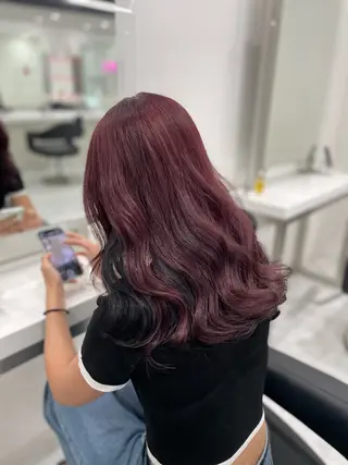 ロング カラー ラベンダー💜 グレージュ🩶のヘアスタイル