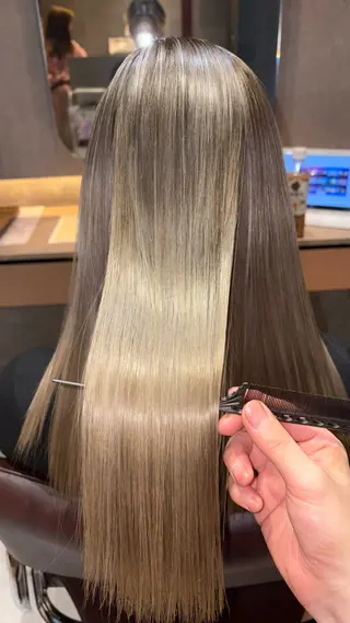 セミロング 【髪質改善特化】 西田 琉偉のヘアスタイル
