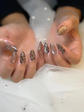 ネイル Natsumi 🦊  Nailのネイルデザイン
