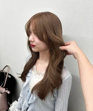 ロング HINAKO🩵 寒色カラー🪽のヘアスタイル