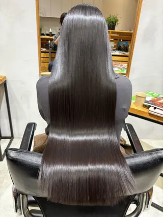 ロング カラー Lino by hoNuaのヘアスタイル