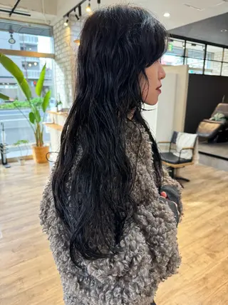 ロング パーマ Basis 田口豪司のヘアスタイル