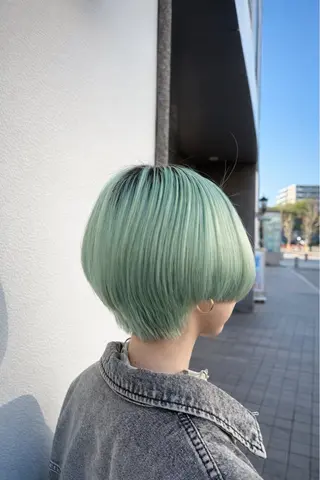 ショート カラー 縮毛矯正／艶カラー アオキタイキのヘアスタイル