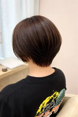 ショート カラー カイト/透明感カラー /艶髪のヘアスタイル