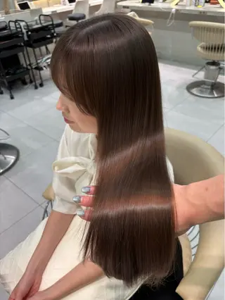 セミロング 福岡縮毛矯正✨️ ストレート 向井和輝のヘアスタイル