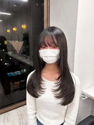 カラー 🥯縮毛/レイヤー/ ベージュヘア🥯のヘアスタイル
