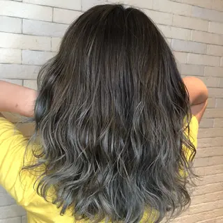ミディアム カラー トップスタイリスト/ アユミのヘアスタイル