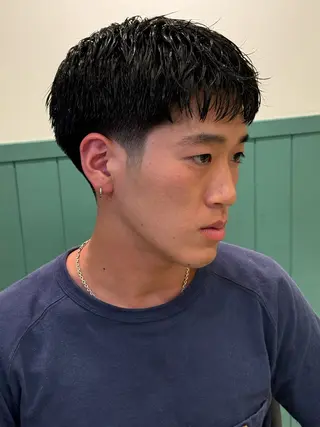 ショート メンズ 足立 享祐のヘアスタイル