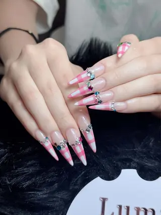 ネイル Lumi Shinokuboのネイルデザイン
