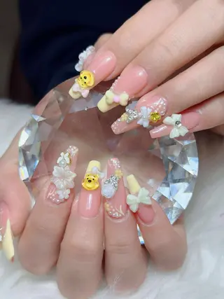 ネイル Lumi Shinokuboのネイルデザイン
