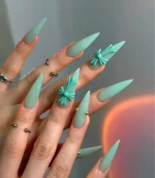 ネイル H3 Nail Miniのネイルデザイン