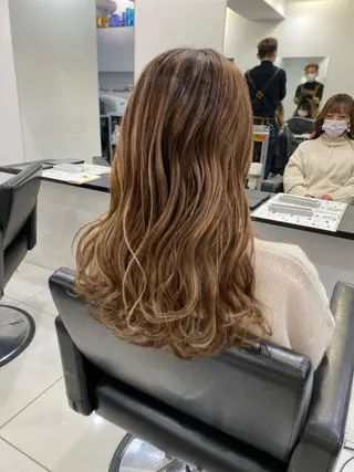 ロング カラー レイヤーカット 赤み消し　店長/大和のヘアスタイル