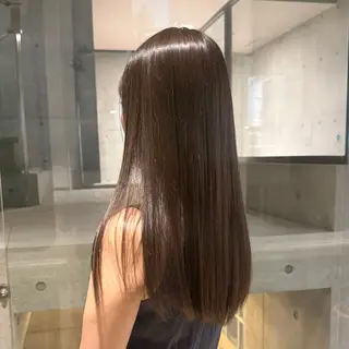 ロング カラー RINA .のヘアスタイル