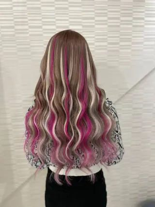 ロング KOSEI シールエクステのヘアスタイル