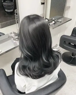 ミディアム カラー ヘアアレンジ 赤み消し🫧韓国ヘア 🫧藤岡誠也のヘアスタイル