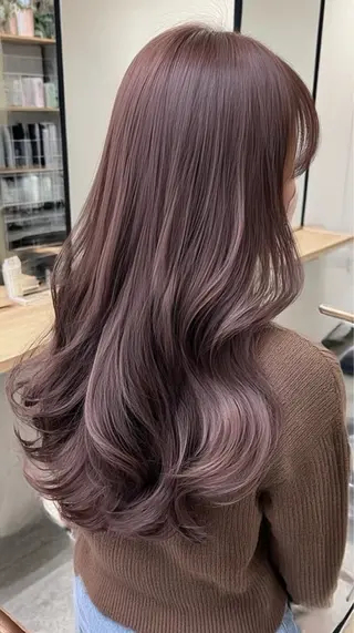 セミロング カラー ハイトーンカラー が絶対可愛い✨泰聖✨のヘアスタイル