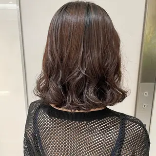 ミディアム パーマ コテ巻きパーマ💙 シノヤユイのヘアスタイル