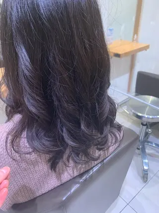 セミロング パーマ ARMONY秋山輝也 コテ巻き風パーマ特化のヘアスタイル