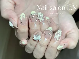 ネイル E.N🦋 長さ出し/持ち込みのネイルデザイン