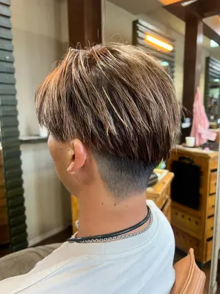 ショート カラー メンズ 奥田 勝亮のヘアスタイル
