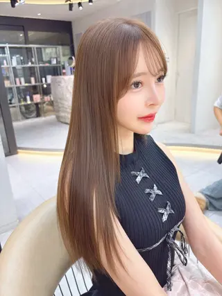 セミロング 福岡縮毛矯正✨️ ストレート 向井和輝のヘアスタイル