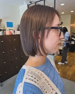 ショート 透明感カラー/ミヤタ ヒビキのヘアスタイル