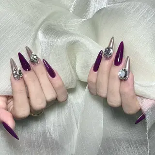 ネイル VV  Nail salonのネイルデザイン
