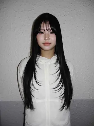 ロング 小林 遥のヘアスタイル