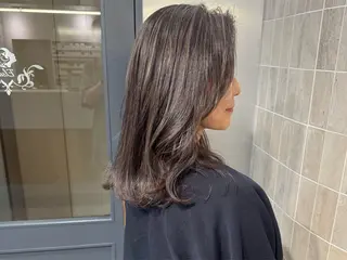 ミディアム 松本 俊樹のヘアスタイル