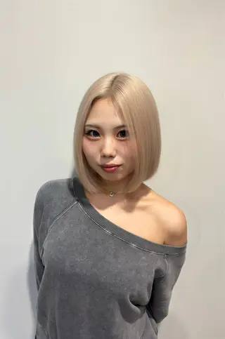 ショート カラー ヘアアレンジ 派手髪/ハイトーン RIN🩵ྀིのヘアスタイル