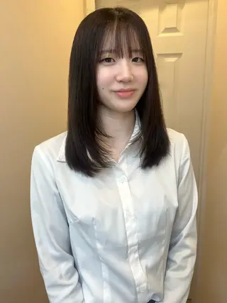 ミディアム yuka/ロング/ レイヤーカットモデルのヘアスタイル
