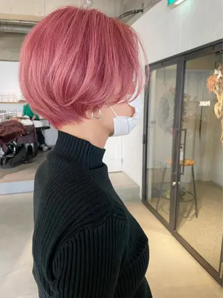ショート カラー 聖 来のヘアスタイル