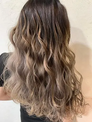 ロング カラー 天野 開のヘアスタイル