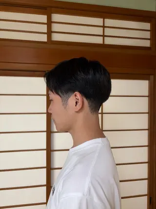 メンズ MAHAE 東芝のヘアスタイル