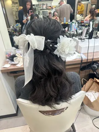 セミロング ヘアアレンジ 山本 かおりのヘアスタイル