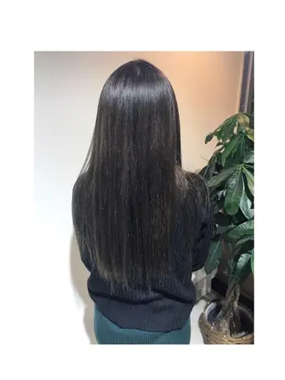 ロング カラー shi hoのヘアスタイル