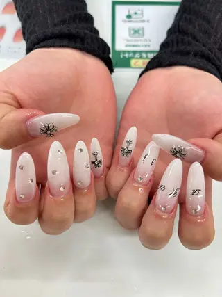 ネイル JOJO ネイルサロンのネイルデザイン