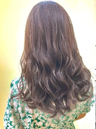 ロング カラー 櫻田 朴のヘアスタイル