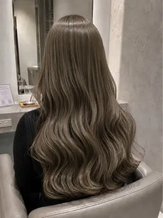 ロング カラー ハイトーンカラー が絶対可愛い✨泰聖✨のヘアスタイル